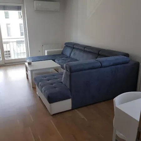 Homey 卢布尔雅那